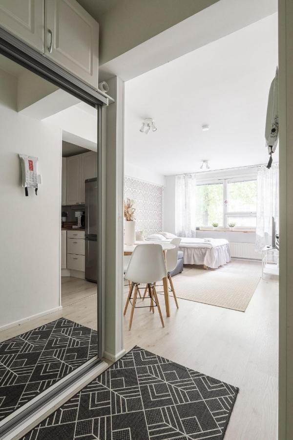 "Pieni Verka" - Homelike 1Br Apartment Next To Restaurants 坦佩雷 外观 照片